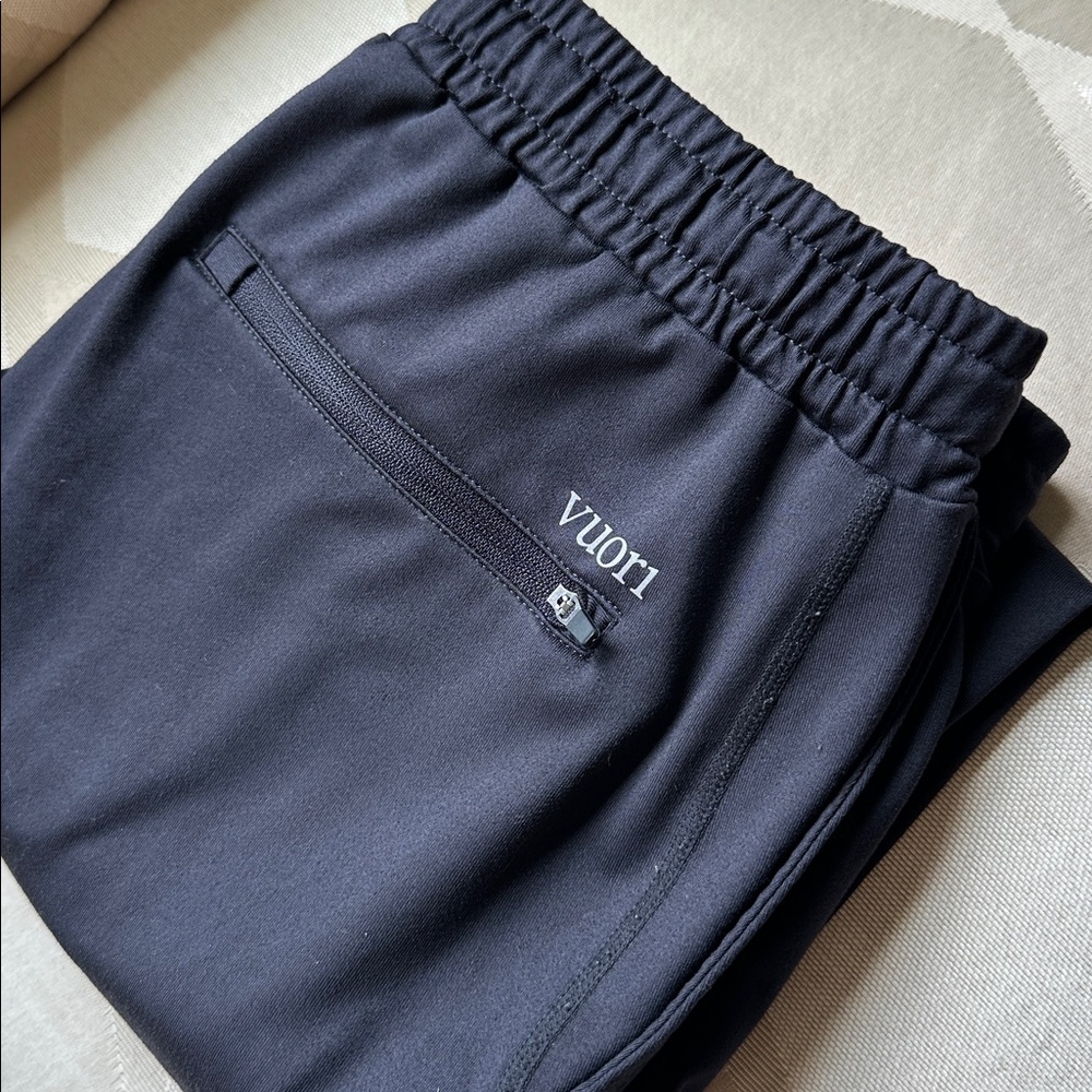 Vuori Mens M Black Sunday Performance Jogger